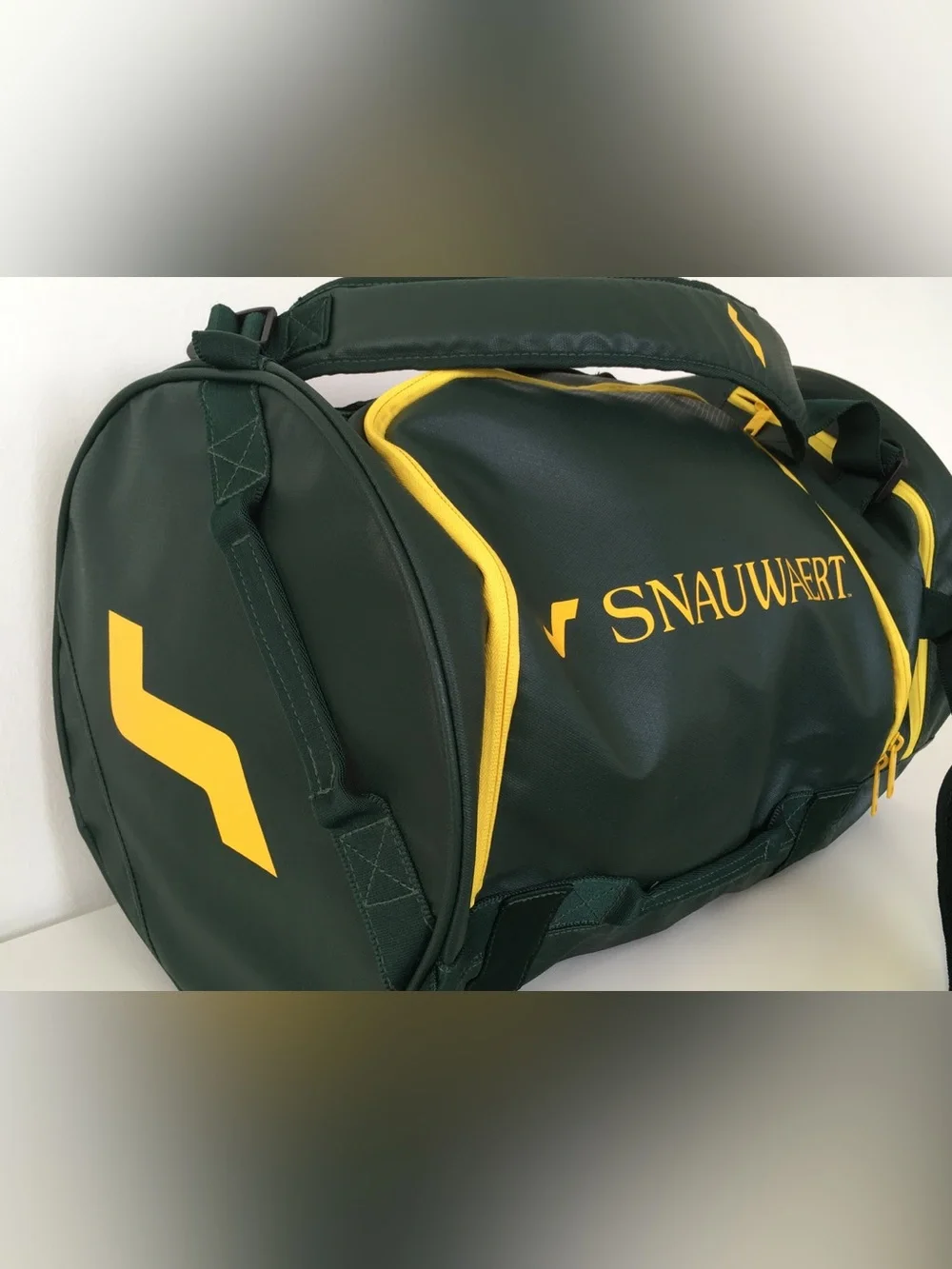 Snauwaert Court Bag in Dark Green/Yellow